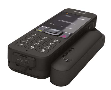 Inmarsat IsatPhone 2 手持卫星电话本体:机身、可折叠天线与桌面充电底座