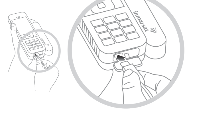 IsatPhone 2 用 Micro USB 插头接入机身底部充电口的示意,左为手持整体、右为接口特写